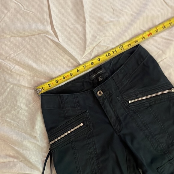 Banana Republic Denim Cropped pants - Picture 3 of 6